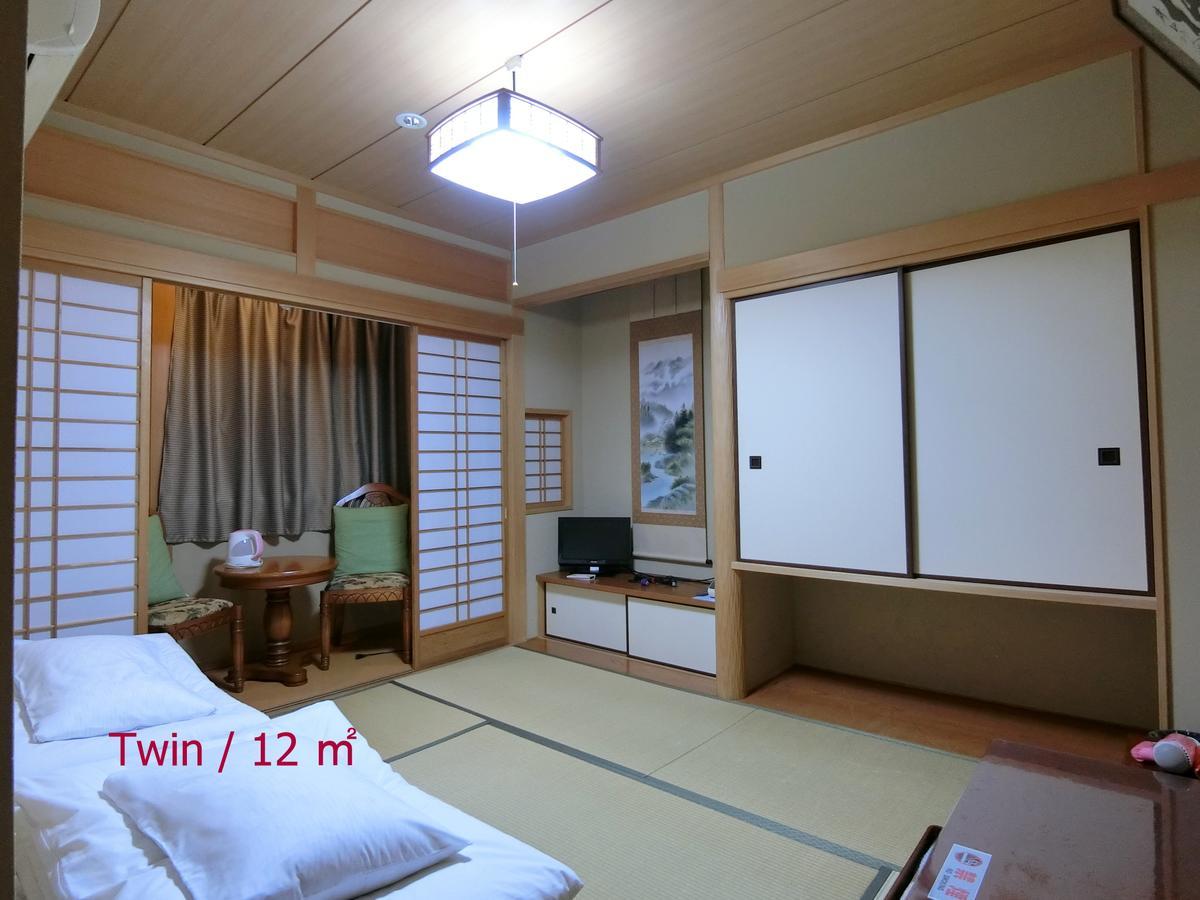 Ryokan Kyoraku Hotel Kyoto Buitenkant foto